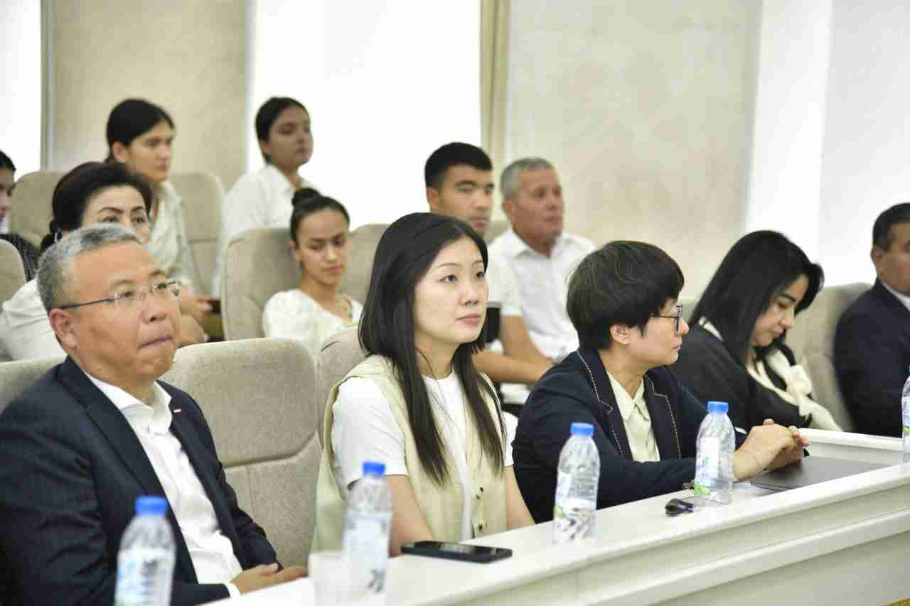 Universitetda Xinwey instituti hamda “Smart Xitoy tili ta’lim markazi” ochildi