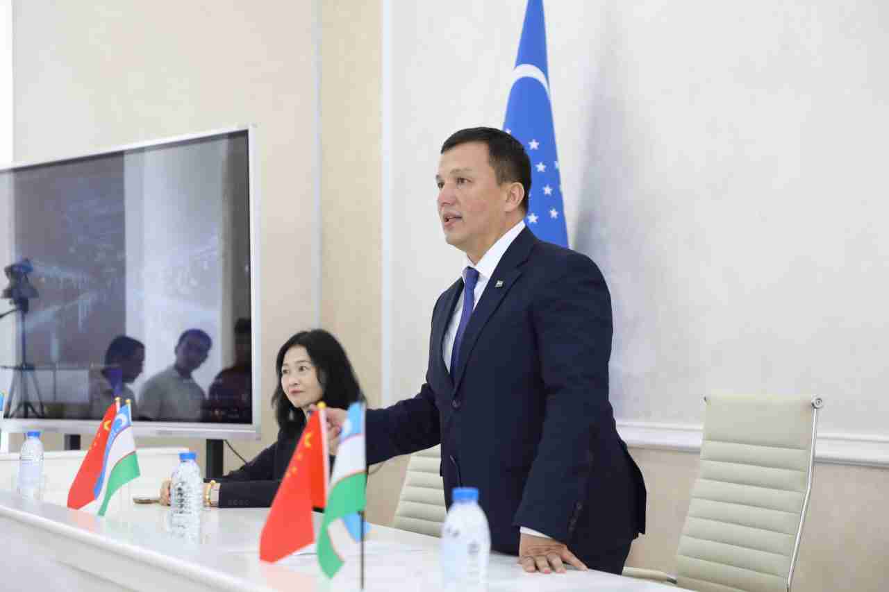 Universitetda Xinwey instituti hamda “Smart Xitoy tili ta’lim markazi” ochildi