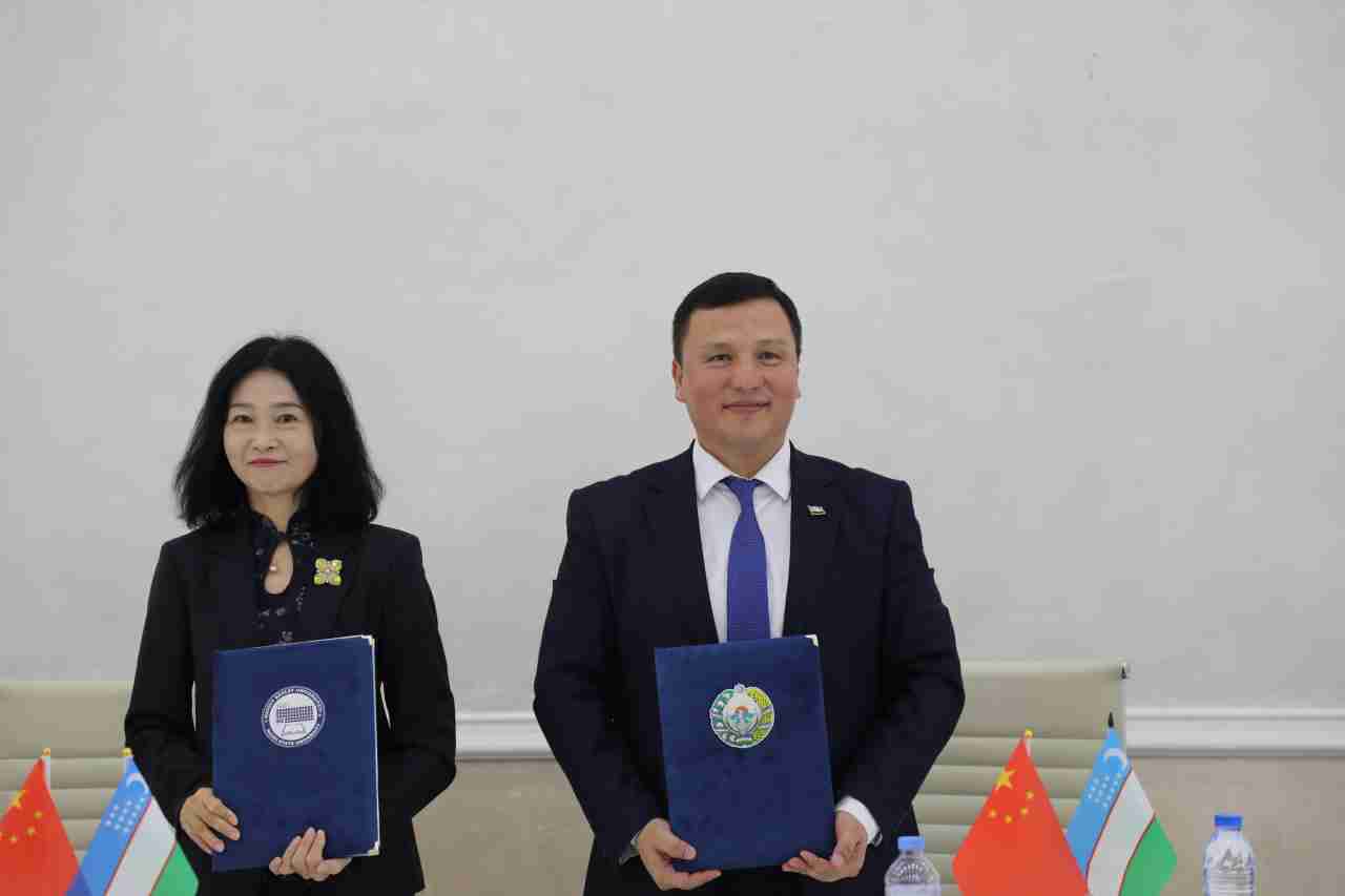 Universitetda Xinwey instituti hamda “Smart Xitoy tili ta’lim markazi” ochildi